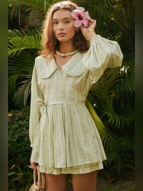 LA MAREGOLD Camila Blouse Ruffled Peter Pan Collar Tie Waist Size Medium NWT